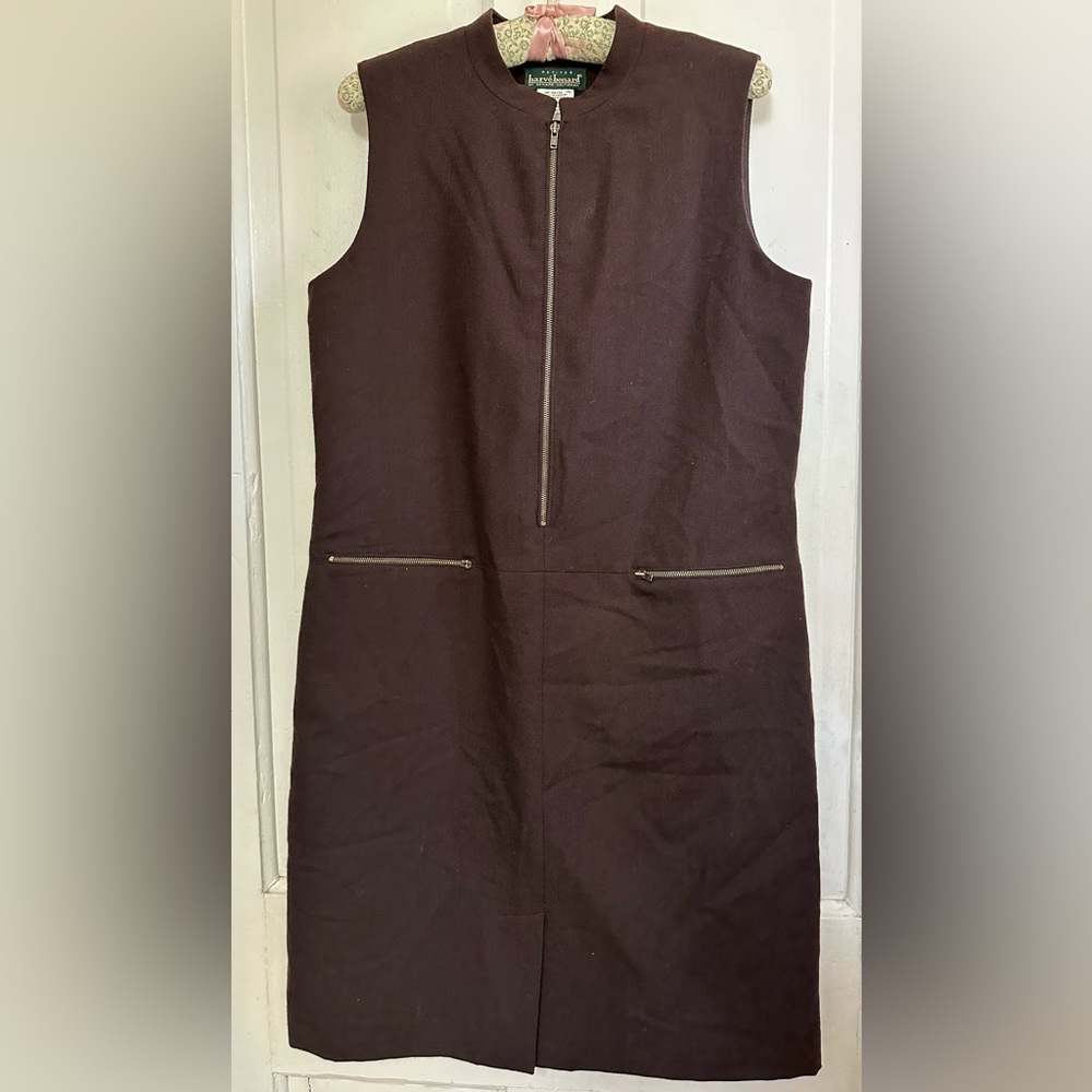 Harve Benard Women’s Sleeveless Petite Dress. Size 8P. Brown